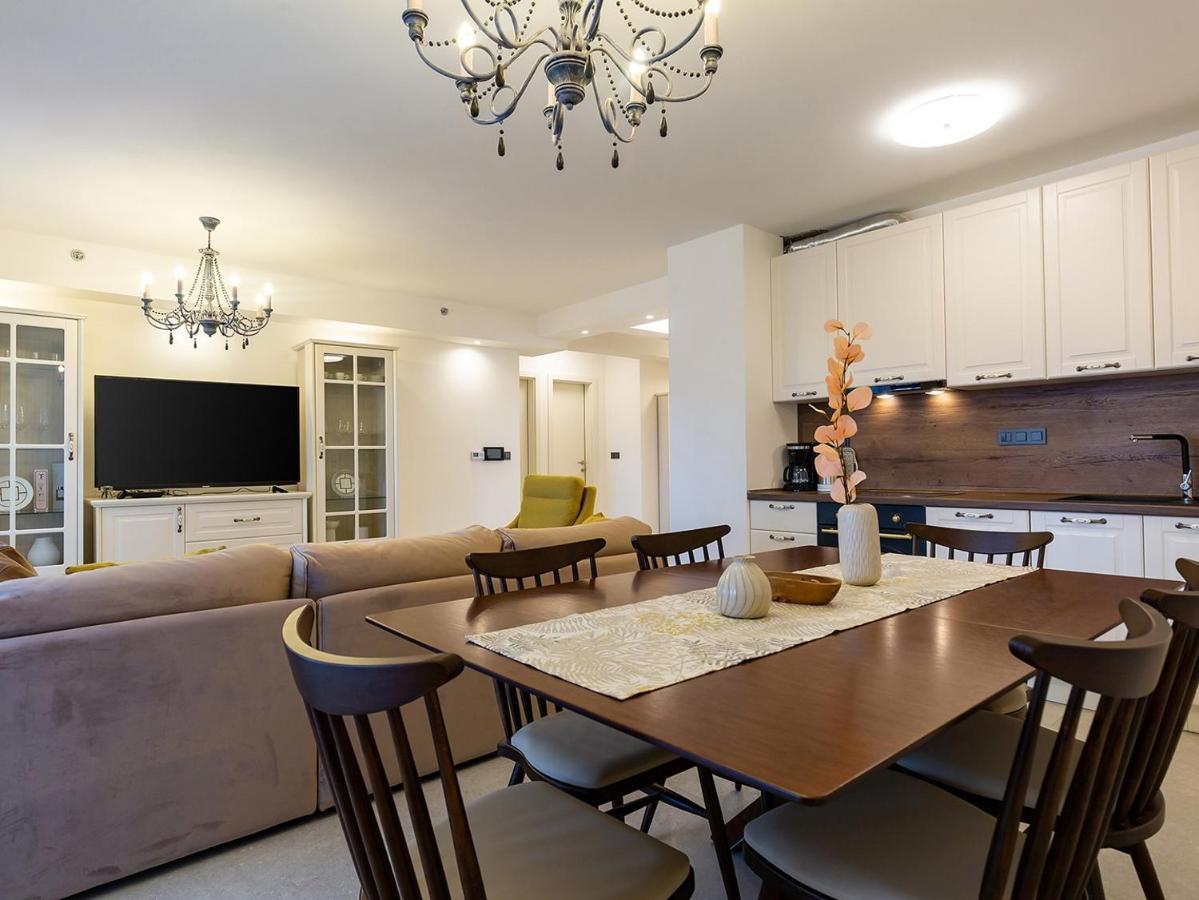 Residence Nar Пореч Екстер'єр фото