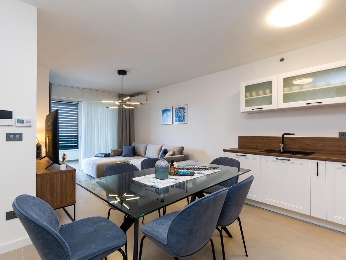 Residence Nar Пореч Екстер'єр фото
