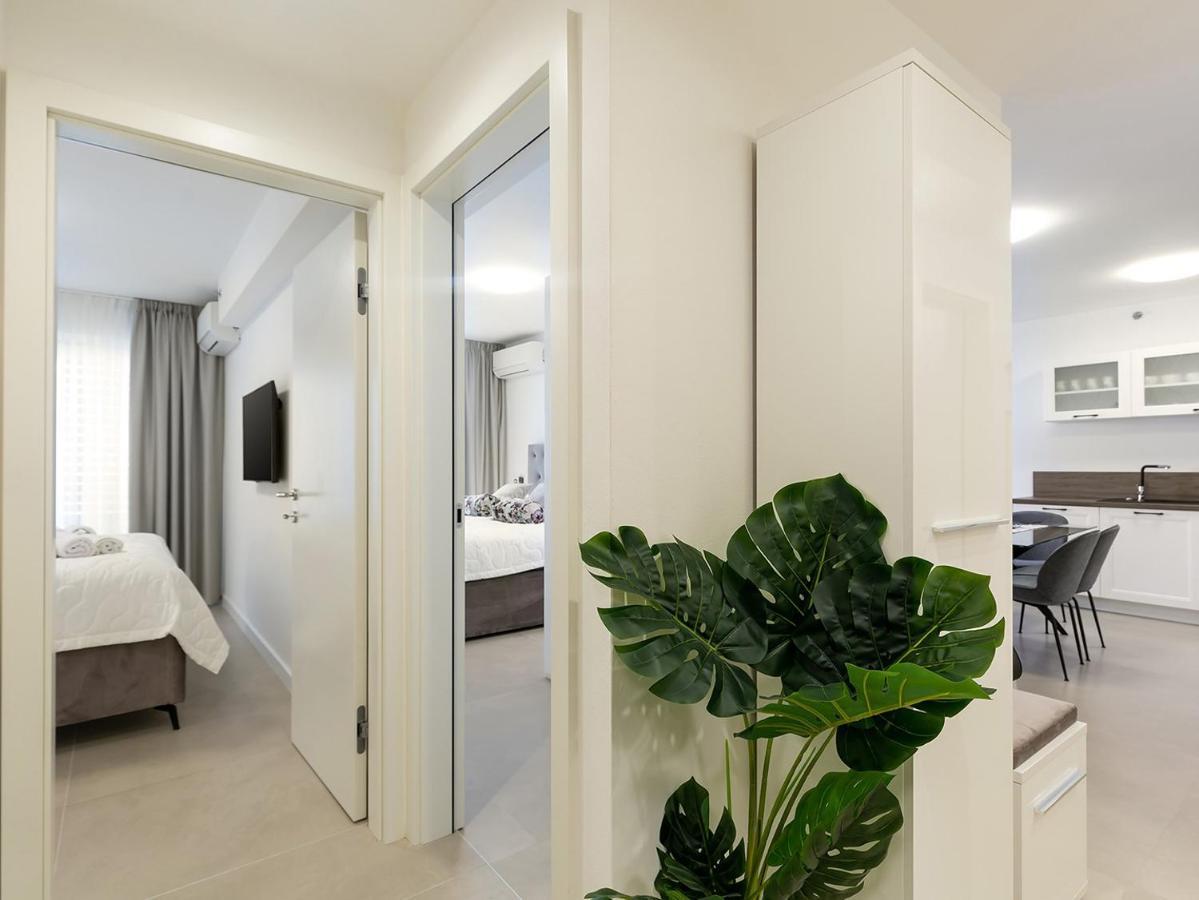Residence Nar Пореч Екстер'єр фото