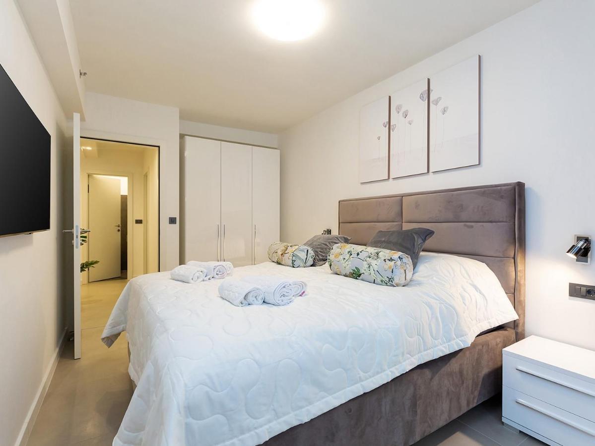 Residence Nar Пореч Екстер'єр фото